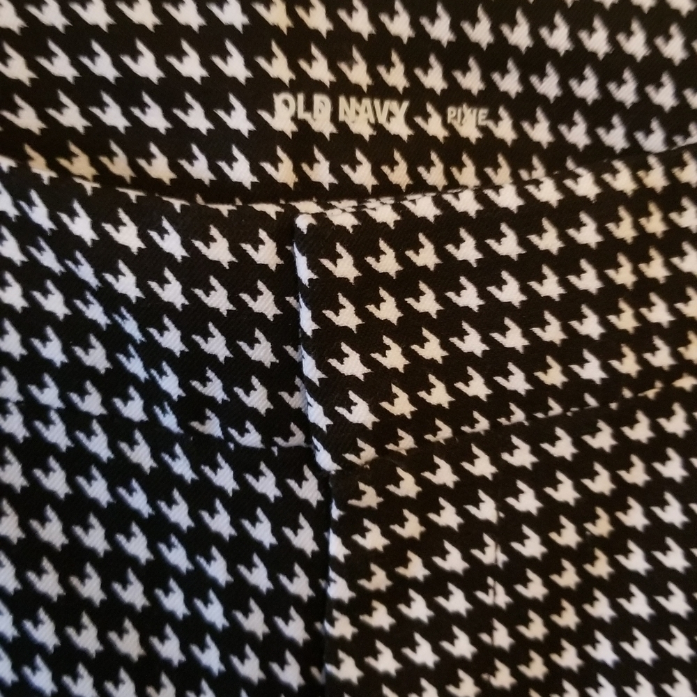 Old Navy Pixie Pants - image 3